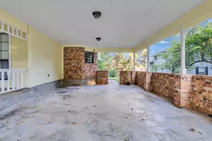 185 Lake Dr, Onalaska, TX 77360 - Photo 23