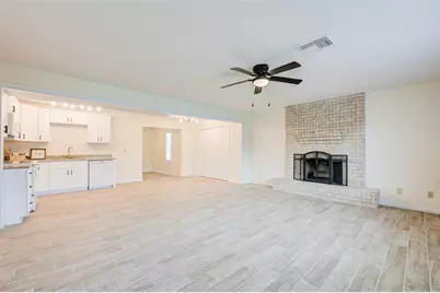 630 Martin L King Street N, Liberty, TX 77575 - Photo 5