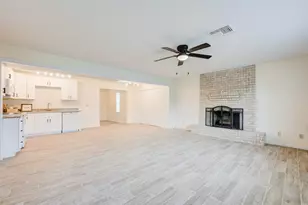 630 Martin L King Street N, Liberty, TX 77575 - Photo 5