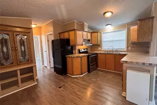 235 Morris Ln Ln, Huntsville, TX 77320 - Photo 3