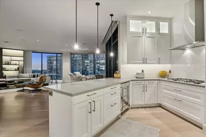 1409 Post Oak Boulevard #2202, Houston, TX 77056 - Photo 13