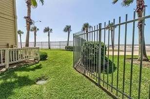 7000 Seawall Blvd, Galveston, TX 77551 - Photo 11