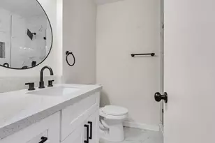 4406 Trafalgar Dr, Houston, TX 77045 - Photo 19