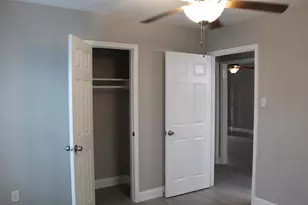 5305 Southlea St, Houston, TX 77033 - Photo 17