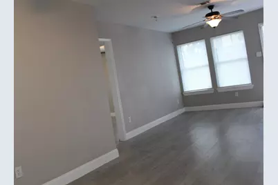 5305 Southlea Street, Houston, TX 77033 - Photo 5