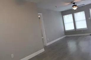 5305 Southlea St, Houston, TX 77033 - Photo 5