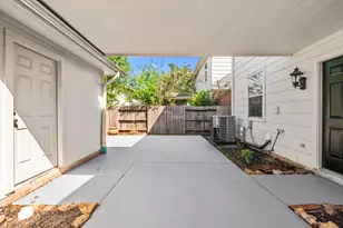 607 Travis St, Webster, TX 77598 - Photo 27