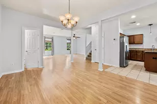 607 Travis St, Webster, TX 77598 - Photo 11