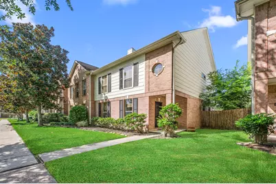 607 Travis Street #5, Webster, TX 77598 - Photo 3