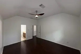203 Fairwind Trail Dr, The Woodlands, TX 77385 - Photo 15
