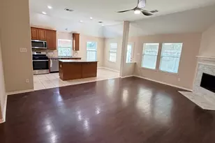 203 Fairwind Trail Dr, Conroe, TX 77385 - Photo 11