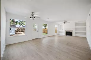 12128 La Salle River Rd, Conroe, TX 77304 - Photo 11