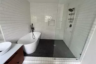 302 Moody St, Houston, TX 77009 - Photo 7