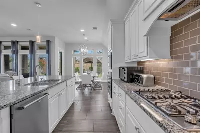 166 Painted Trillium Drive, Conroe, TX 77304 - Photo 9