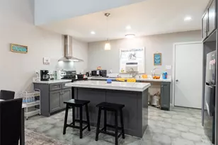 8921 Fresno Ave, Alvin, TX 77511 - Photo 9