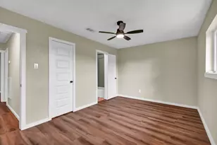 5438 Novak Ct, Danbury, TX 77534 - Photo 9