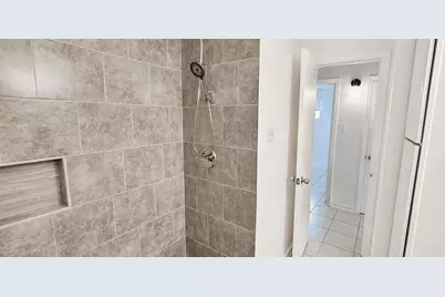 7818 Oak Knoll Lane Lane #A, Houston, TX 77028 - Photo 13