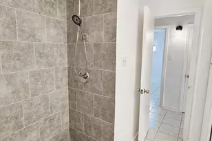 7818 Oak Knoll Ln Ln, Houston, TX 77028 - Photo 13