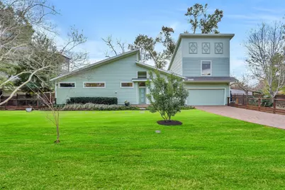 1802 W 14th 1/2 Street, Houston, TX 77008 - Photo 1