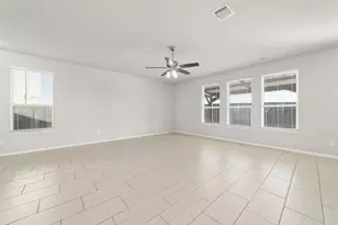 14838 Ruddy Duck Ln, Houston, TX 77049 - Photo 7