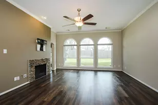 6102 Fox Wind Ct, Houston, TX 77041 - Photo 5