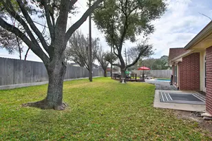 6102 Fox Wind Ct, Houston, TX 77041 - Photo 23