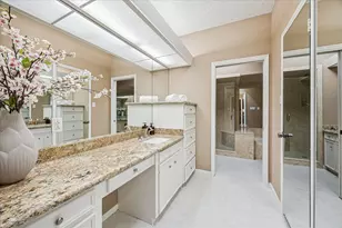 85 Crestwood Cir, Sugar Land, TX 77478 - Photo 11