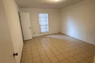 9201 Clarewood Dr, Houston, TX 77036 - Photo 9