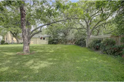 242 S Franklin Street, La Grange, TX 78945 - Photo 29