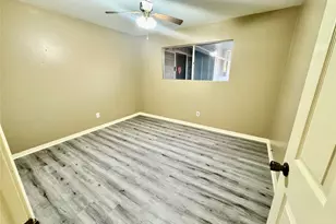 2201 N Grand Blvd, Pearland, TX 77581 - Photo 11