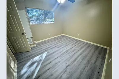 2201 N Grand Boulevard #4, Pearland, TX 77581 - Photo 7