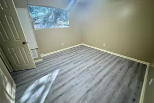 2201 N Grand Blvd, Pearland, TX 77581 - Photo 7