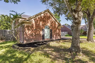 4007 Greenwood Drive, Pearland, TX 77584 - Photo 3