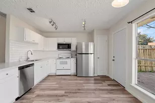 3706 Westmeadow Dr, Houston, TX 77082 - Photo 9