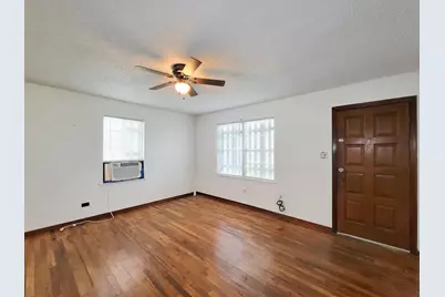 409 N Parrish Street, Angleton, TX 77515 - Photo 5
