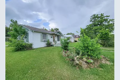 409 N Parrish Street, Angleton, TX 77515 - Photo 25
