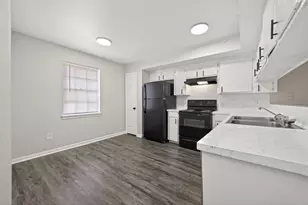 427 Hollyvale Dr, Houston, TX 77060 - Photo 5