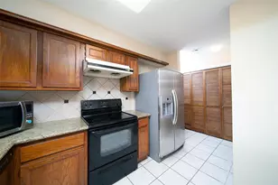 2838 Colony Dr, Sugar Land, TX 77479 - Photo 9