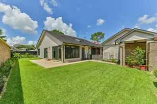 16802 Hartwood Way, Houston, TX 77058 - Photo 3