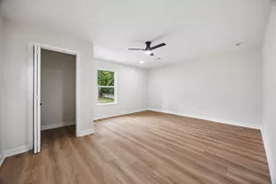 5203 Gladstone Dr, Austin, TX 78723 - Photo 13