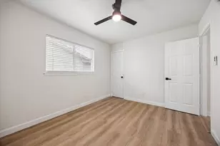 5203 Gladstone Dr, Austin, TX 78723 - Photo 11