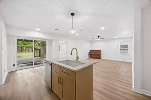 5203 Gladstone Dr, Austin, TX 78723 - Photo 7