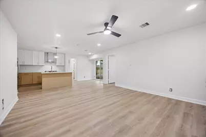 5203 Gladstone Drive, Austin, TX 78723 - Photo 5