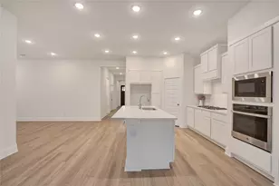 6027 Churchill Spgs Ln, Fulshear, TX 77441 - Photo 5