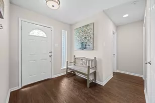 13823 Ivymount Dr, Sugar Land, TX 77498 - Photo 5