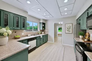 3415 W Creek Club Dr, Missouri City, TX 77459 - Photo 9