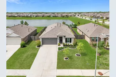 444 Maple Bend Lane, La Marque, TX 77568 - Photo 1