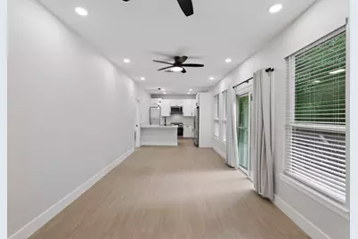 28 Parsons Valley, Conroe, TX 77303 - Photo 9