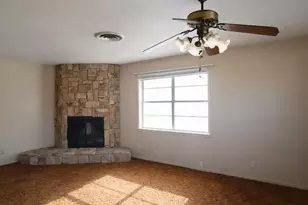 8820 Michael St, East Bernard, TX 77435 - Photo 11