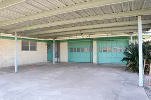 8820 Michael St, East Bernard, TX 77435 - Photo 5